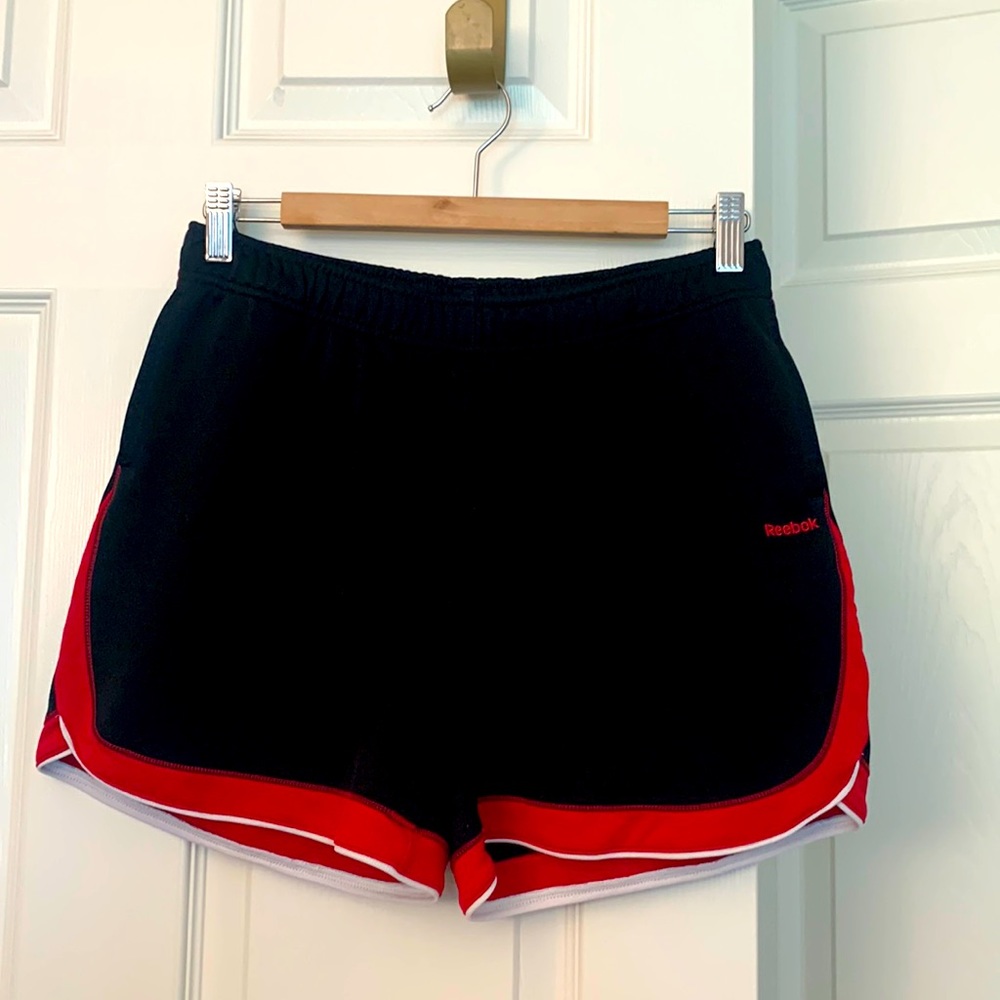 Reebok drawstring athletic shorts with pockets size medium